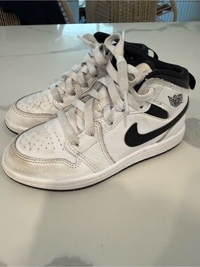 Nike White & Black Mid-Top Basketball Sneakers